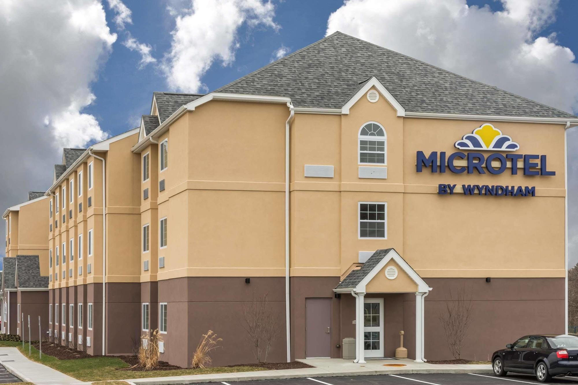 Microtel Inn & Suites By Wyndham Beaver Falls Exterior photo